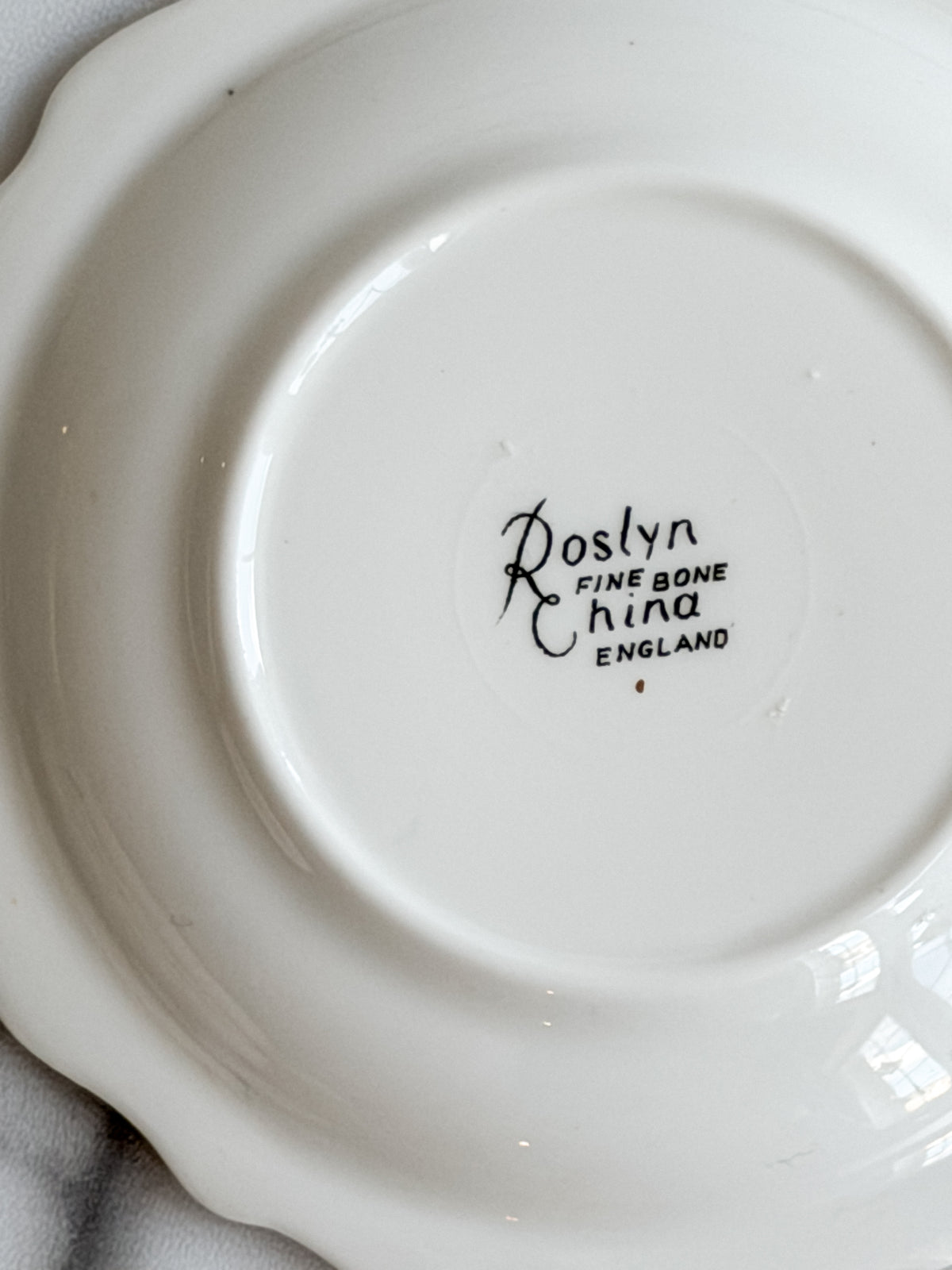 Vintage Roslyn Fine Bone China Win Schuler’s Restaurant Souvenir Dish England