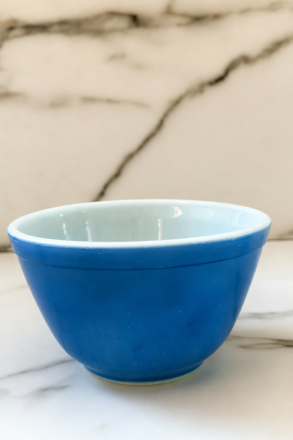Pyrex Mixing Bowl, Primary Blue, 401, 1 1/2 Pint, 750 ml, Made in the USA