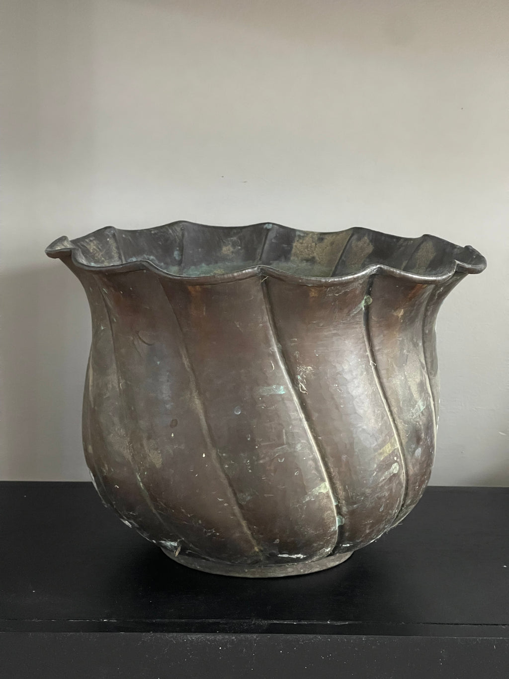 Antique Scalloped Decorative Planter