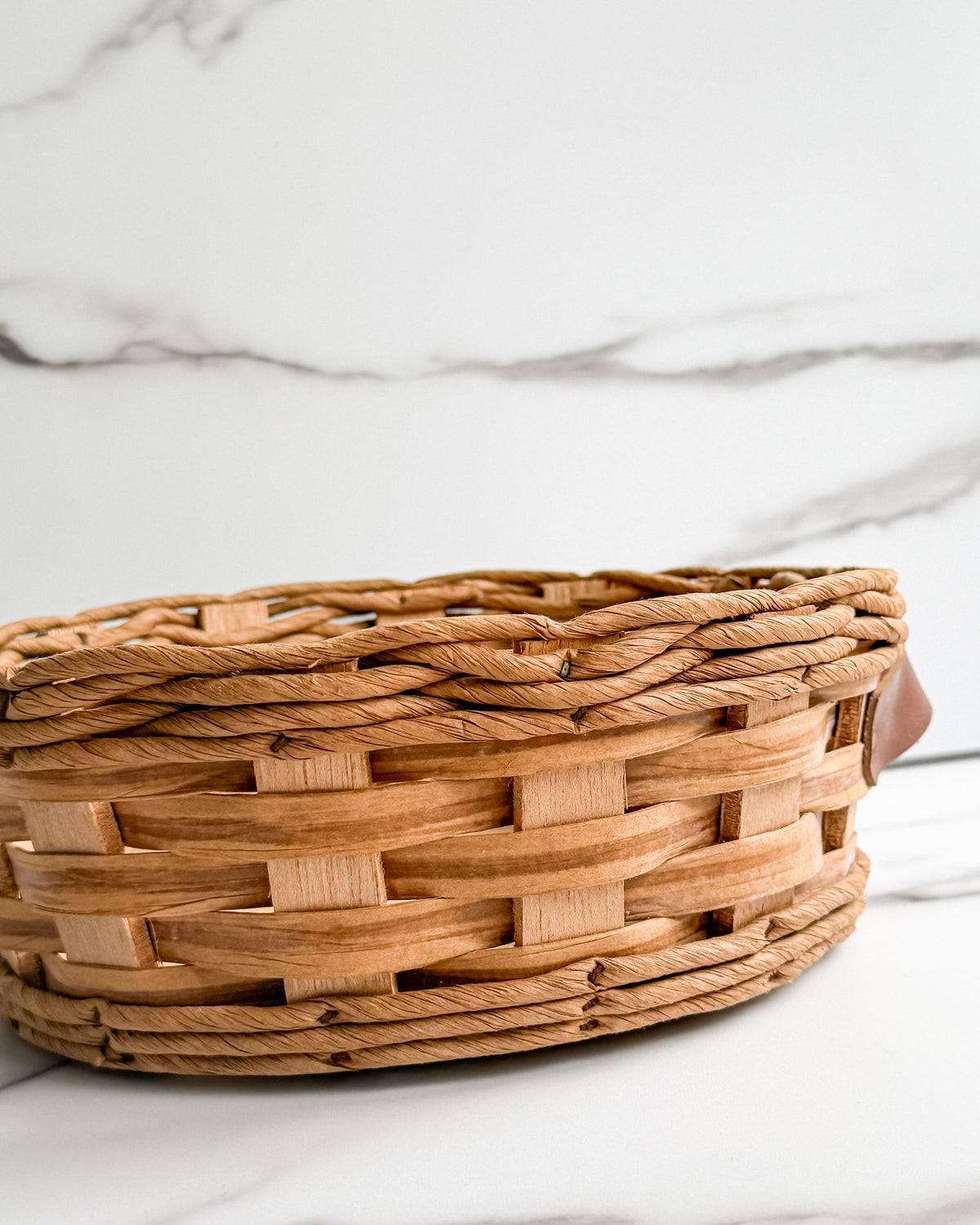 Vintage Woven Pyrex Casserole Basket Holder with Handles 10” Round