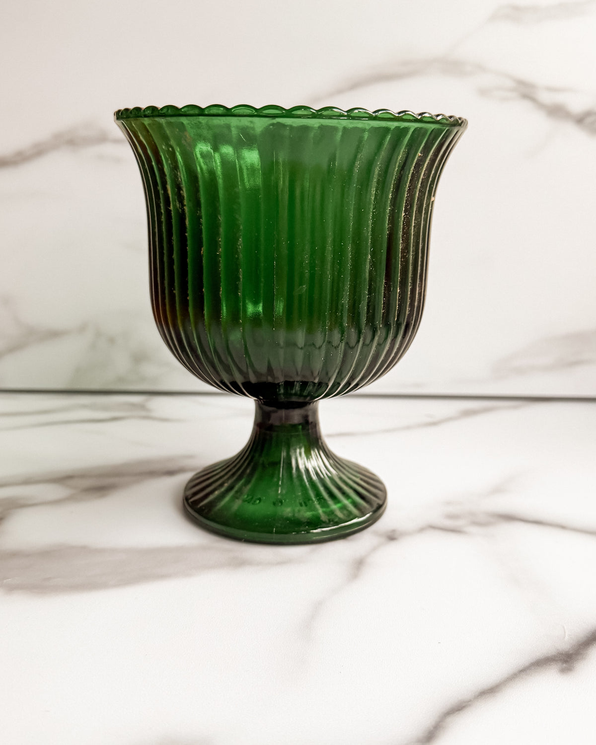 Vintage E.O. Brody Emerald Green Ribbed Pedestal Compote Vase M3000 Cleveland USA