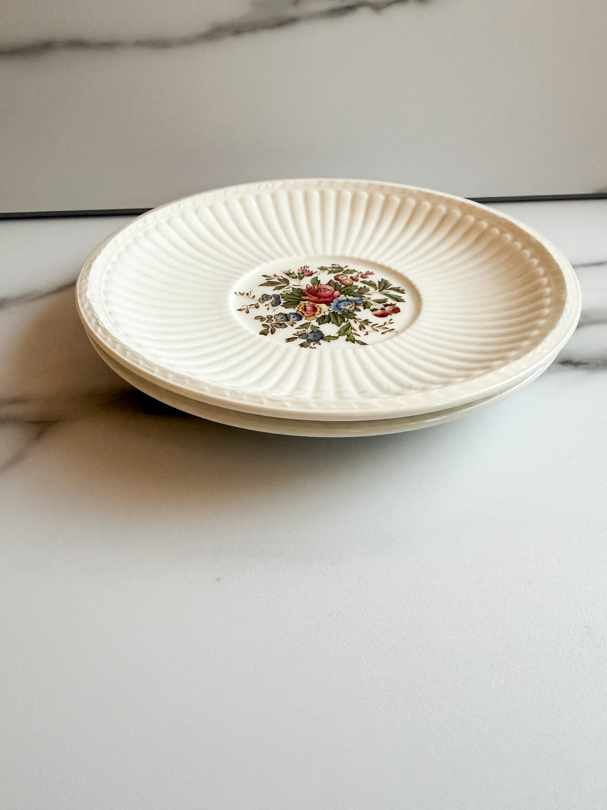 Vintage Wedgwood Conway A.K. 8384 Edme Floral Dessert Plate England set of 2