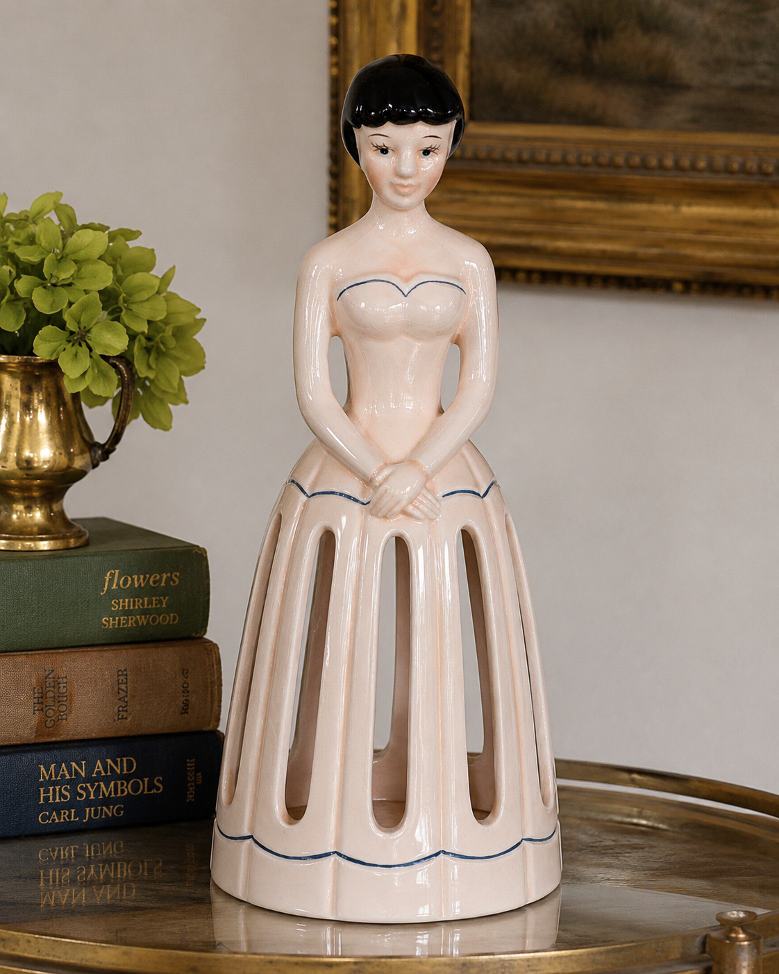 Vintage Lady Lillian Vernon Napkin Hankie Holder Figurine Handkerchief
