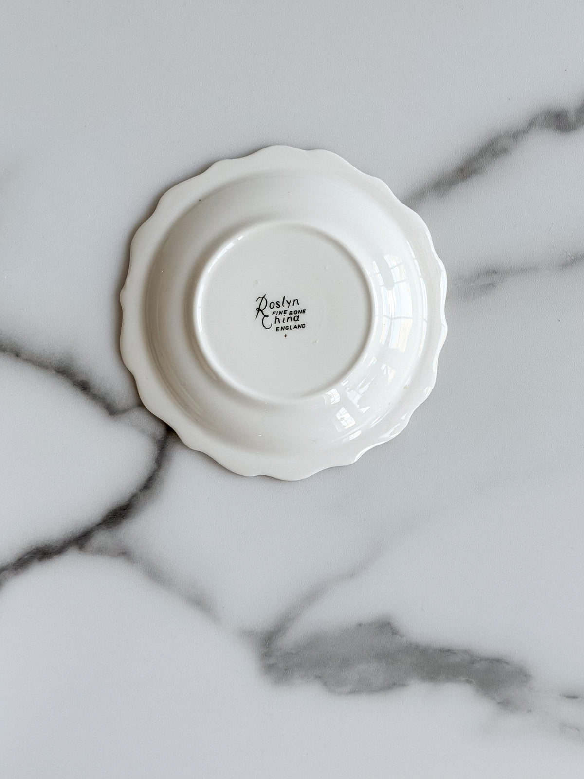 Vintage Roslyn Fine Bone China Win Schuler’s Restaurant Souvenir Dish England