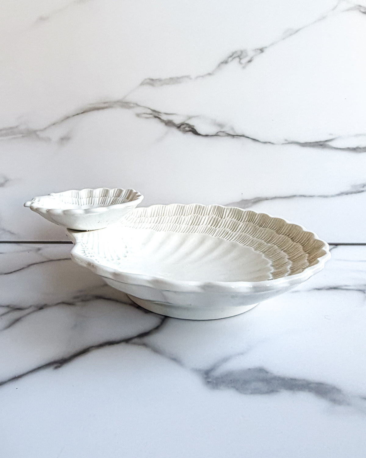 Vintage Italian Ceramic Shell Chip & Dip Serving Dish Serveware Made in Italy