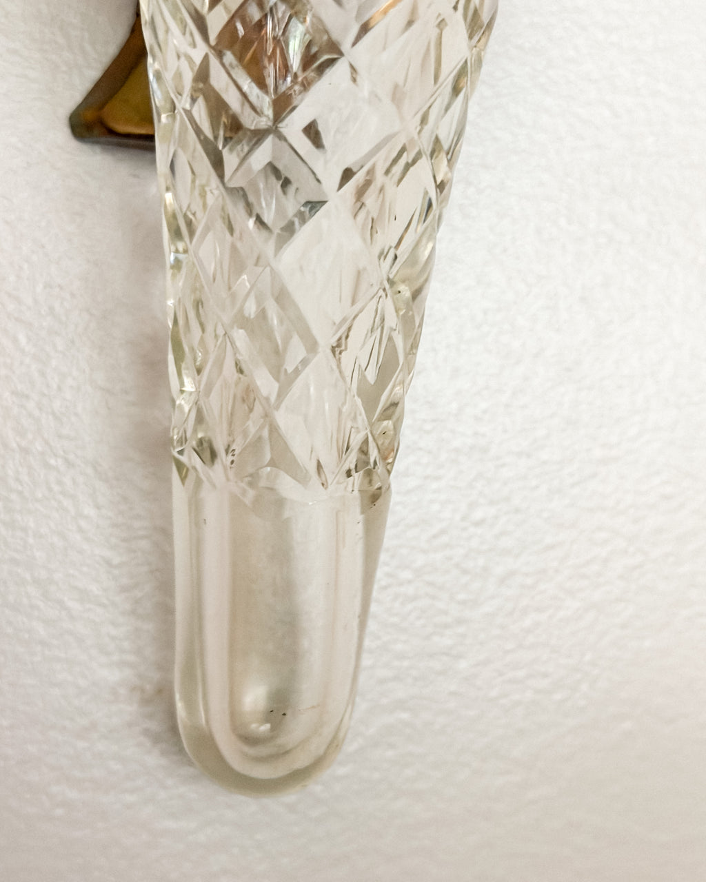 Vintage Brass Floral Wall Vase with Cut Crystal Glass Bud Vase Insert Ornate Botanical Wall Pocket