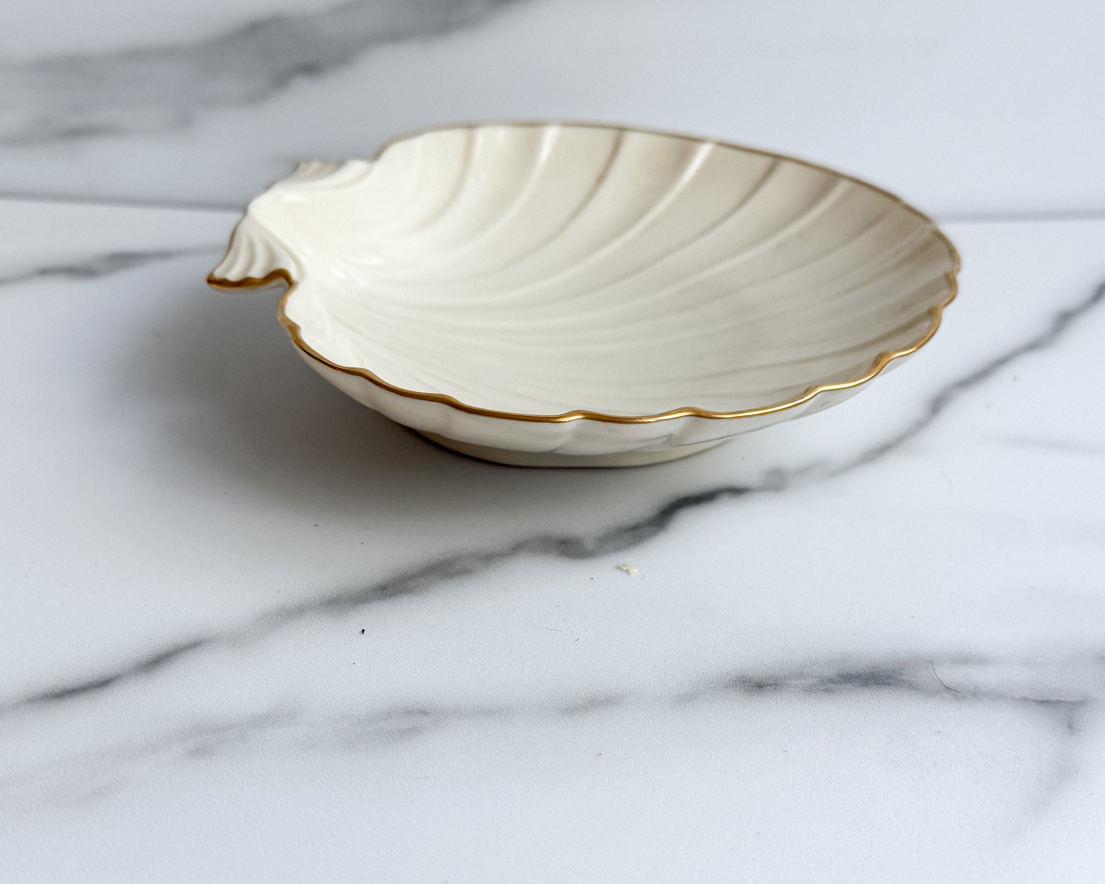 Vintage Lenox Caribbean Shell Serving Set of 3 , Ivory & Gold Porcelain
