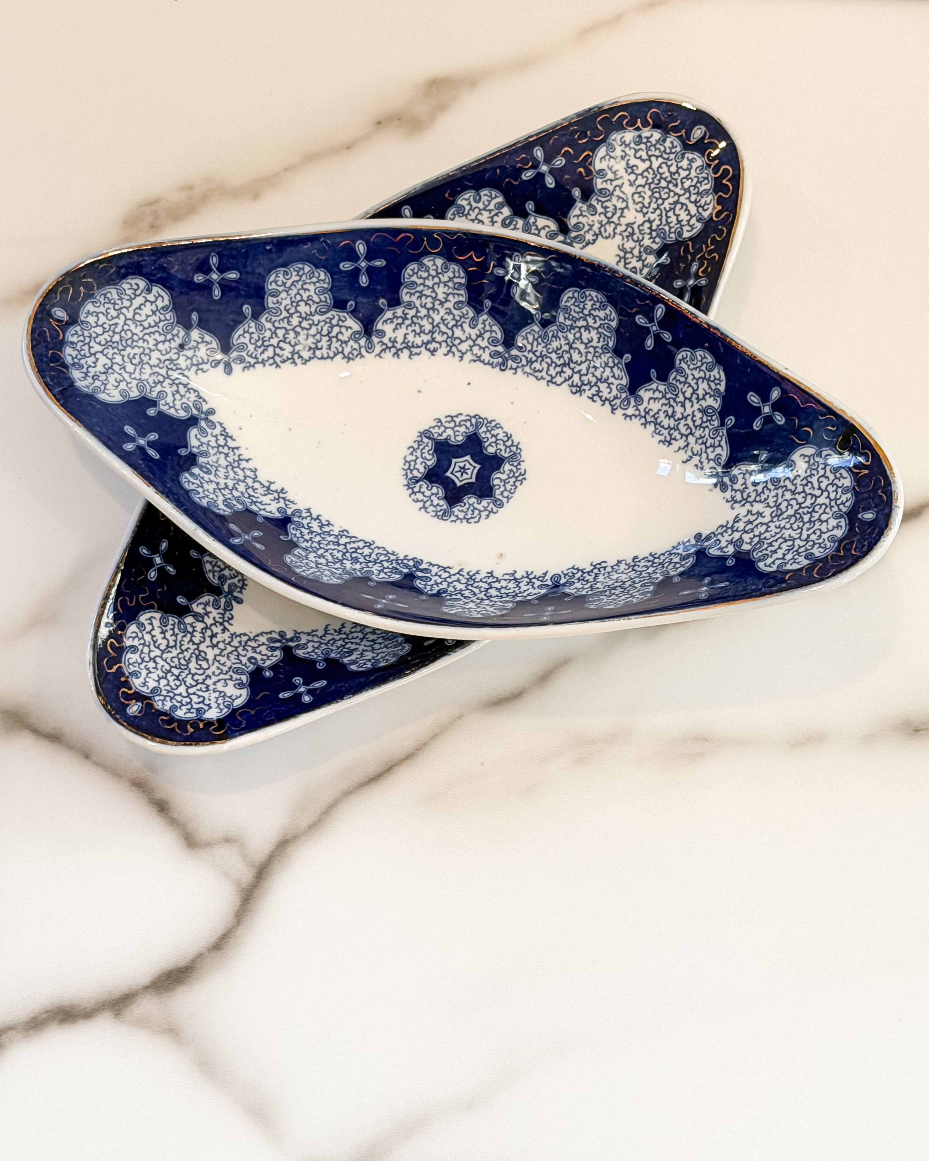 Antique German Flow Blue Persian Moss Serving Dishes with Gold Trim – Blue & White China – Set of 2