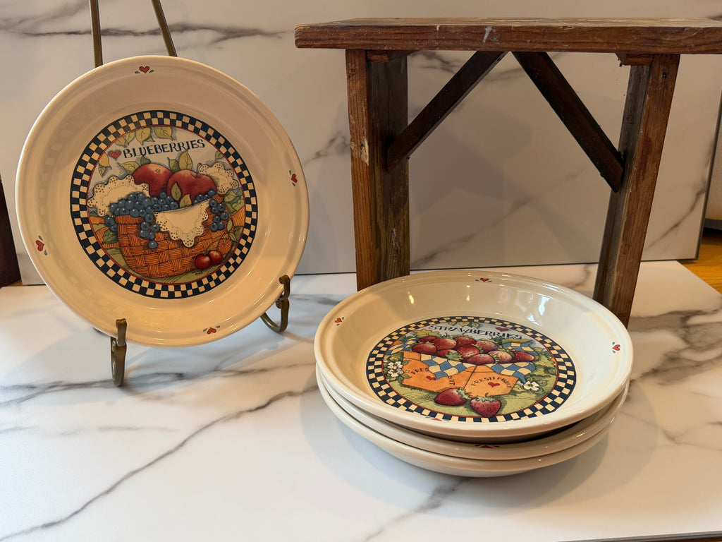 Set of 3 Susan Winget Fruit Pie Plates, Strawberries, Peaches,  Apples, Country Cottage Farmhouse