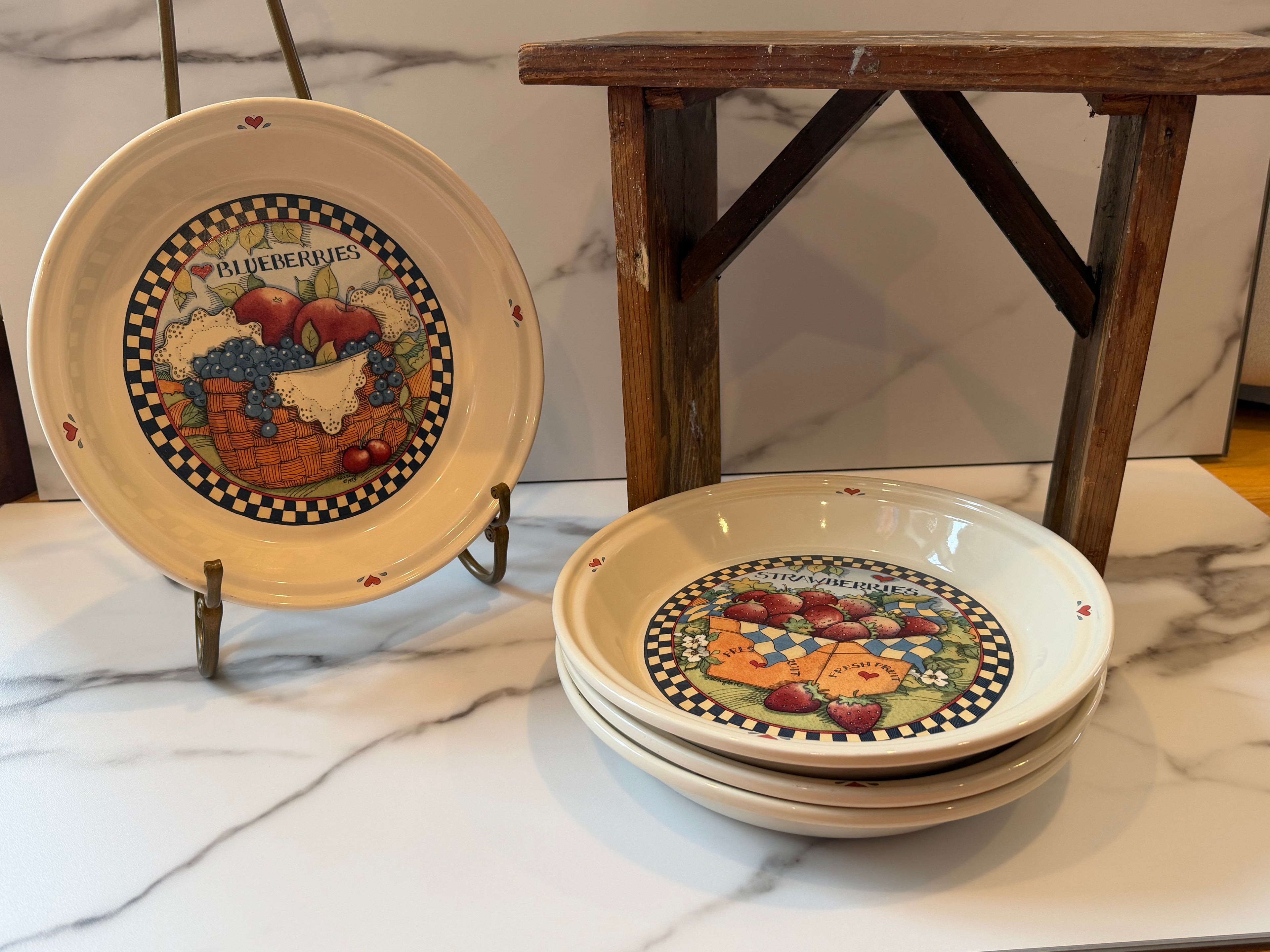 Set of 3 Susan Winget Fruit Pie Plates, Strawberries, Peaches,  Apples, Country Cottage Farmhouse