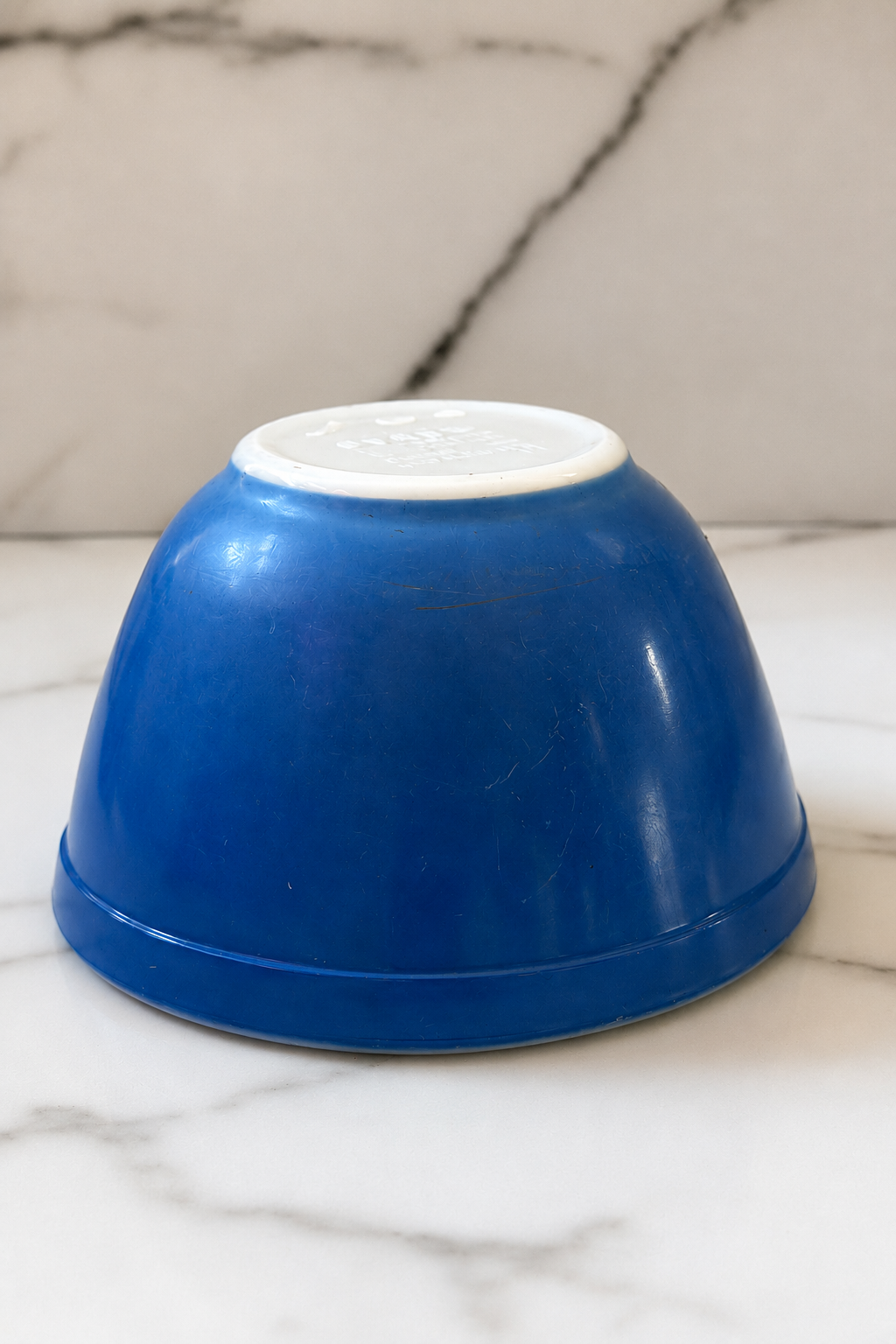 Pyrex Mixing Bowl, Primary Blue, 401, 1 1/2 Pint, 750 ml, Made in the USA