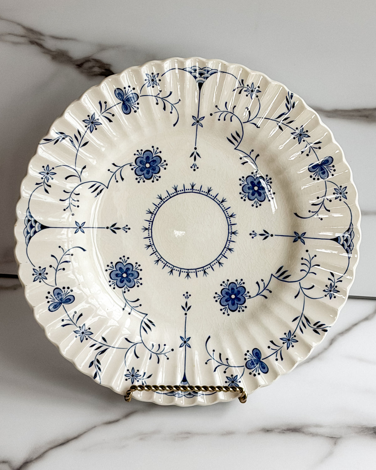 Vintage J&G Meakin Scandia Blue Floral Hand-Engraved English Ironstone Plate